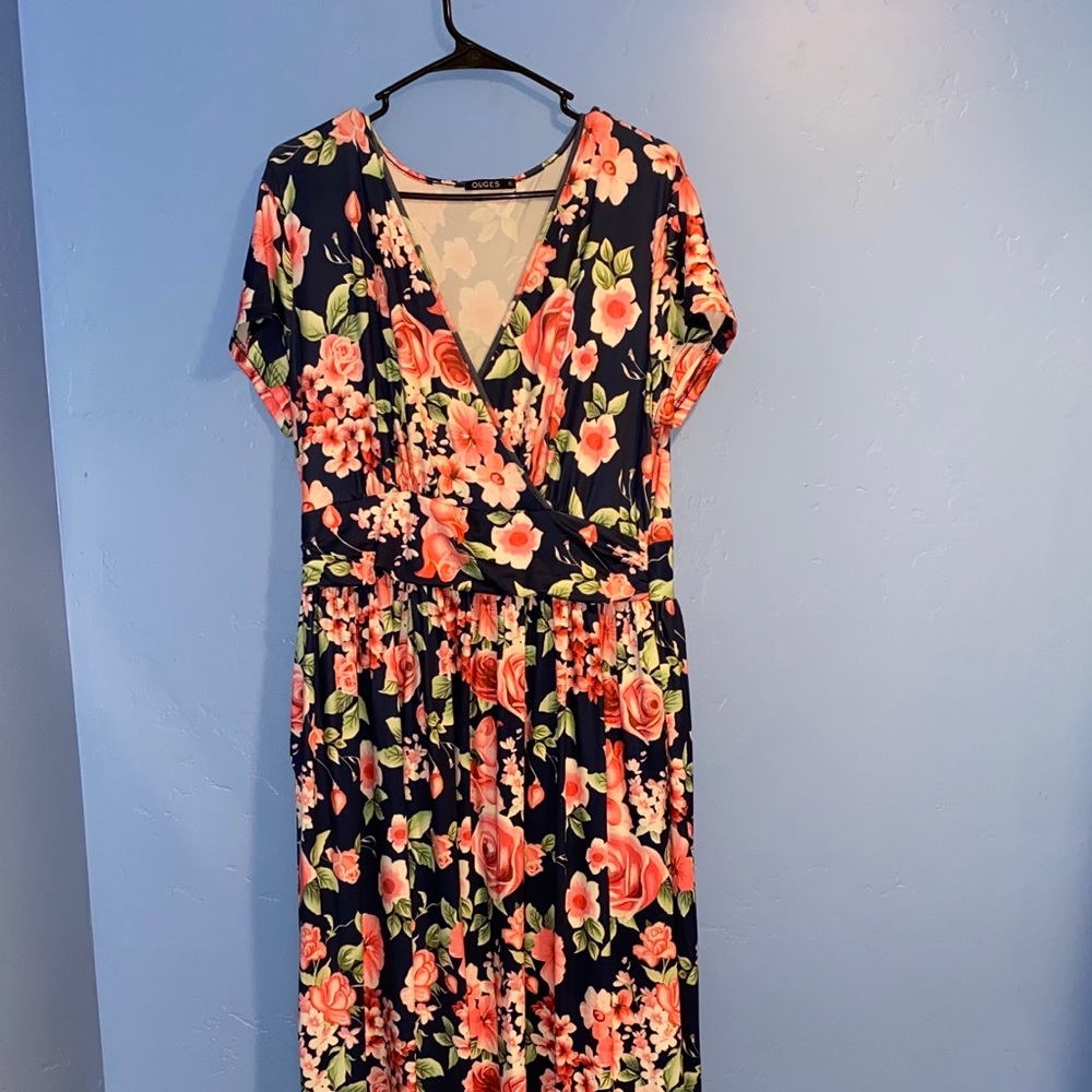 Long Dress - Picture 5 of 7